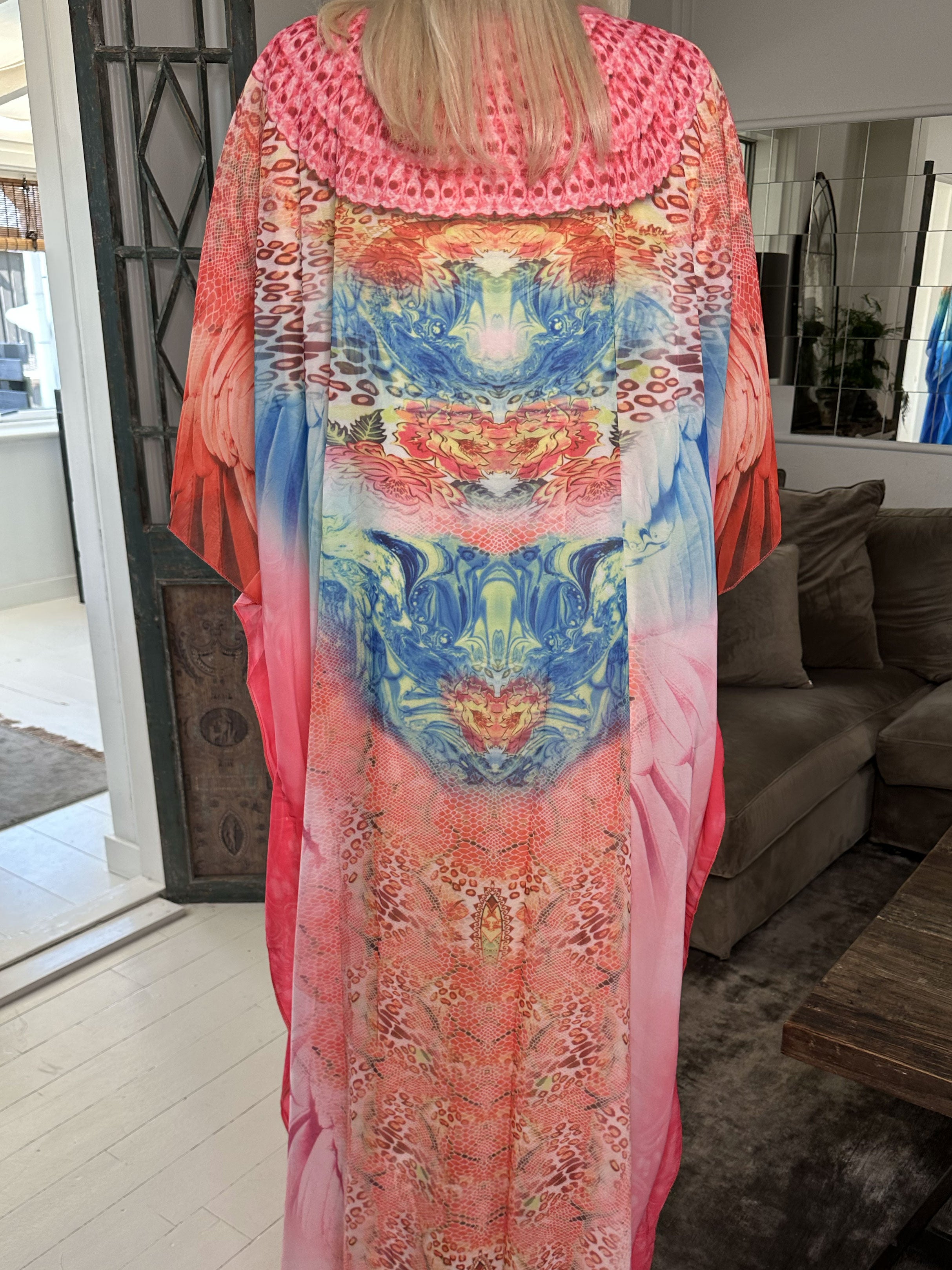 Sasha Snake - Lång tunika med ormmönster och strass